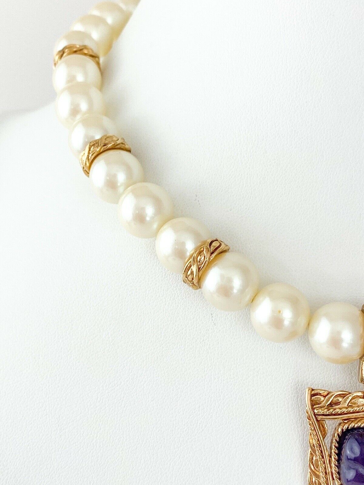 Givenchy 4g Plaque Pearl Necklace in White | Lyst